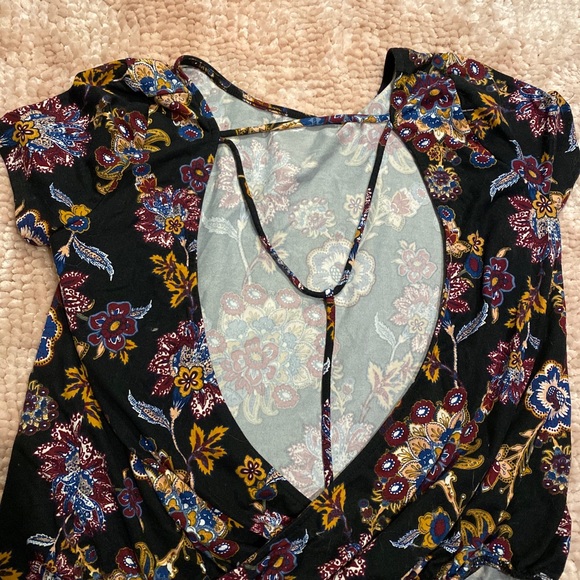 Daytrip Tshirt - Picture 3 of 3